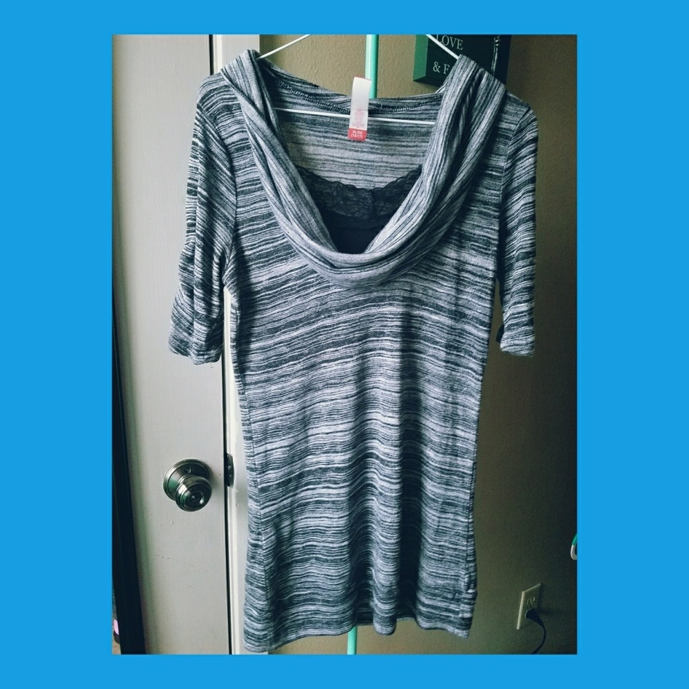 SWEATER TOP